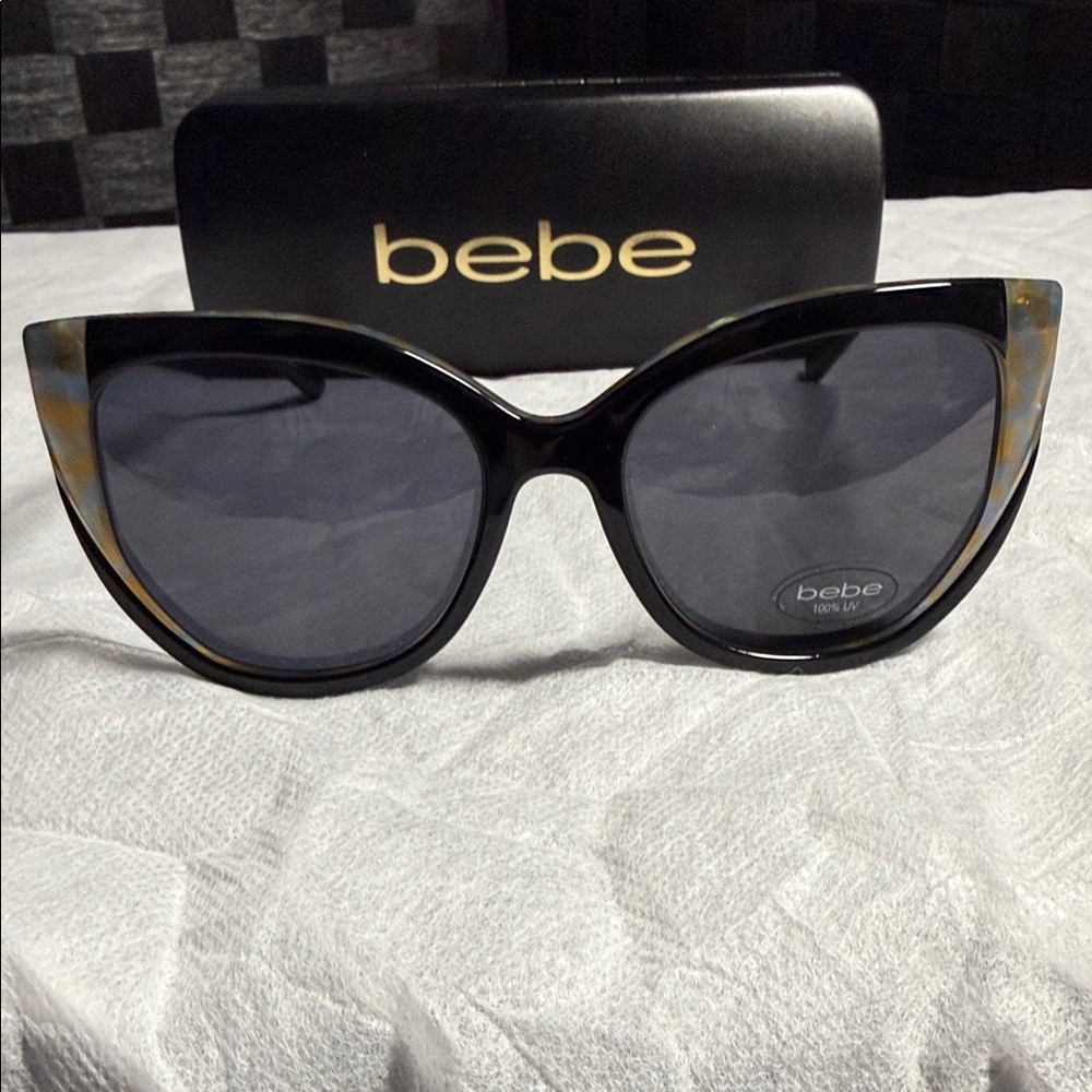 Bebe Women's Sunglasses with Black and Gold Frame - Picture 4 of 4